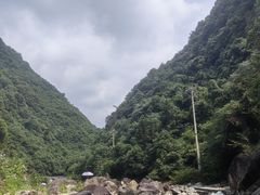 -安吉龙王山峡谷漂流