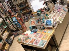 -钟书阁(群光广场店)