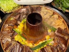 -岳记兴隆·青城腊排铜火锅(融创店)