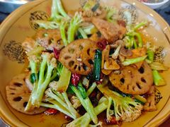 -老来福·非遗酸汤兔(凯旋路店)