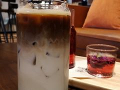 -ZING COFFEE 镜咖啡