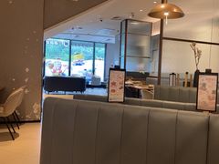 -必胜客(欢乐颂店)