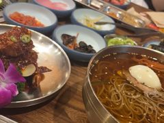 -明洞阿姨·韩式酱蟹烤肉·创意料理(三元桥店)