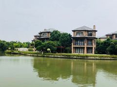 -迪茵湖田家舍生态农场