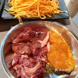 主打东北烤肉，明档自己选肉称重，简单直接，太方便了！