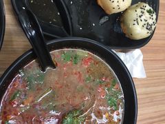 -小杨生煎(金山百联购物中心3楼店)