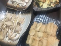 -蘑统田下·野生菌火锅