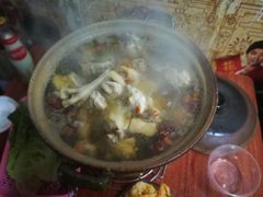 -威邵鸡煲(西华路总店)