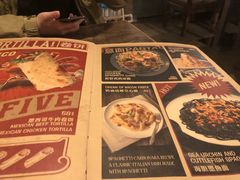 -HIGH FIVE哈福手工汉堡(桂林路店)