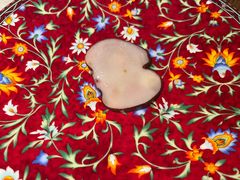 汤底中的海椰片-尚尚仙·酸汤猪手·猪肚鸡火锅(华联万柳购物中心店)