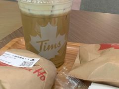 嗨啤浓醇燕麦拿铁-Tims天好咖啡·贝果(雁展路万象天地店)