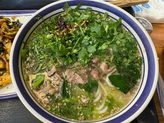 -云阿蛮云南生烫牛肉米线(奉贤路店)