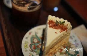 Lemon Salted Egg Yolk Cake