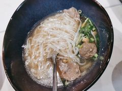 -美奈小馆·越南料理(中航城君尚购物中心店)
