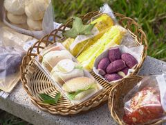 -蓝小轩蛋糕·面包(趣春店)