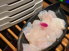 -老牌坊云南鱼豆花火锅(哈西万达店)