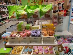 -良品铺子(宝安天虹购物中心店)