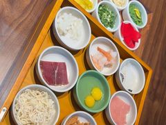 -良米山·云南野生菌过桥米线(上海首店)