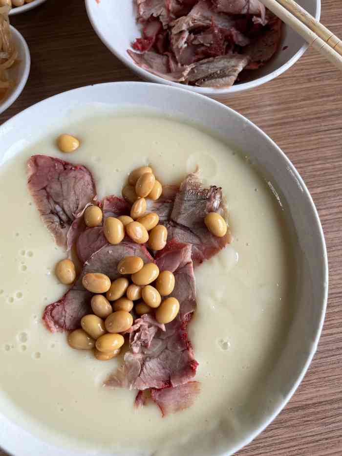 王记粥铺-"「羊肉泡粥」第一次喝,闻着一股烧糊的豆汁.