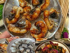 -围炉肉舍•炭烤活鳗•丹东海鲜烤肉(步行街店)