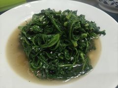 -洛东土菜馆(建国北路店)