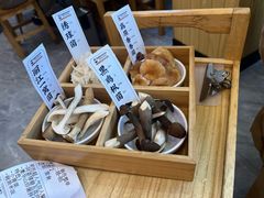 -阿婆情腊排骨火锅(金虹路店)