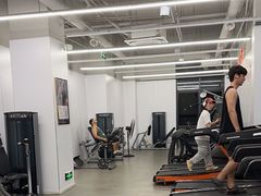 -乐刻健身(汇德隆购物中心店)