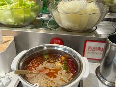 -百品聚旋转火锅(万德庄店)