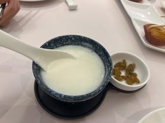 新加坡蛋白杏仁茶-粤财皇冠假日酒店·彩华轩中餐厅