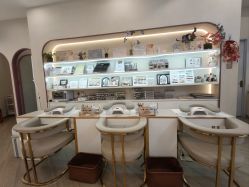 -爱睫物语·美甲美睫