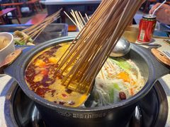 -钢管厂五区小郡肝串串香(蜀都万达店)