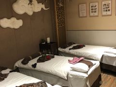 包房-新盈光·云会所(百丈东路店)
