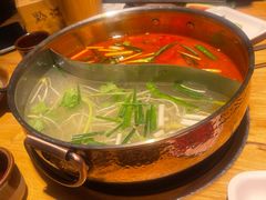 -黔诚多彩火锅(甲秀楼店)