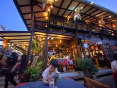 -Dash Teak House