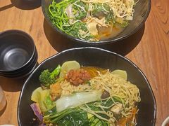 -万记麻辣烫国展总店