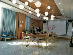 -臻爱住家月嫂育儿嫂(万达店)