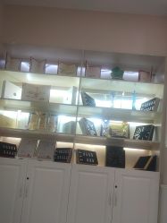 -Bollins波林丝•专研护发中心