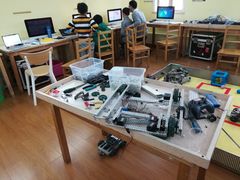 -睿冠机器人活动中心(徐汇中心)