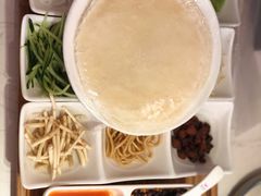 贵阳丝娃娃-苗乡楼·酸汤鱼·贵州菜(成都悠方店)