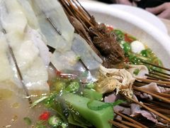 藤椒钵钵鸡-嘉州叶婆婆钵钵鸡(建设路店)