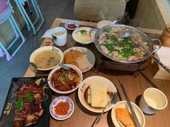 -肖四女乐山跷脚牛肉(世博源店)