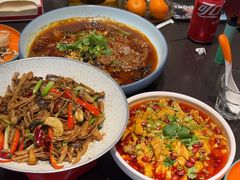 -川流不息·地道川菜·小龙虾(松东路店)