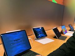-Apple零售店(华贸购物中心店)