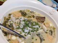-江渔儿酸菜鱼专门店(明珠广场店)
