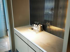 -上海漕河泾万丽酒店
