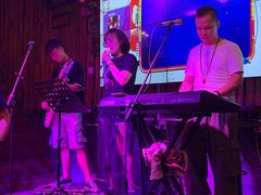 -喜鹊音乐酒馆(西街店)