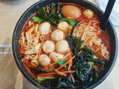 -灵芝妹子海鲜米线(劳动公园店)