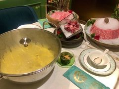 花胶鸡锅底-上房火鍋(新天地店)