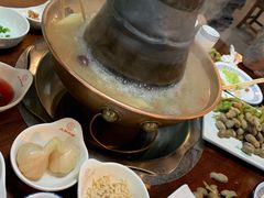 清汤锅底-大明铜锅·烤涮坊·烧烤(总店)