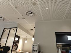 -必胜客(松雷店)